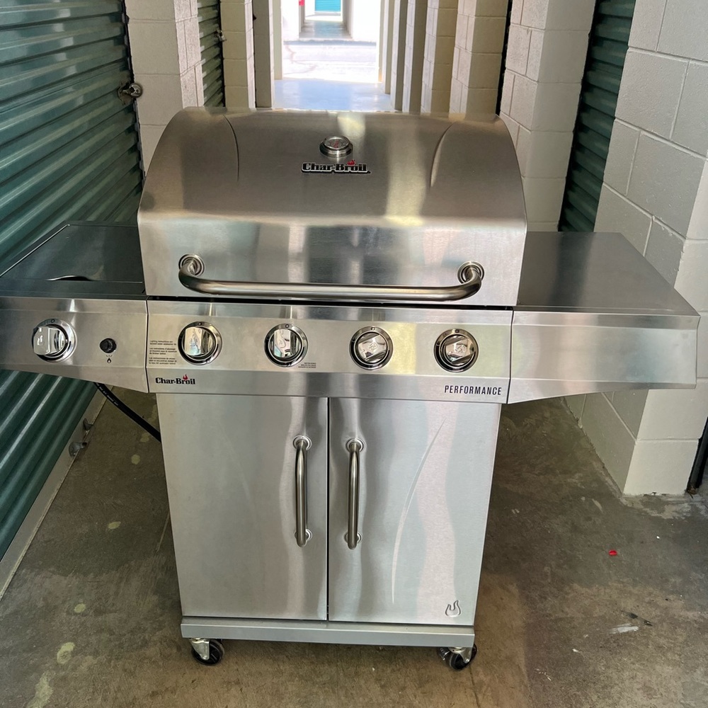 One time used char broil grill